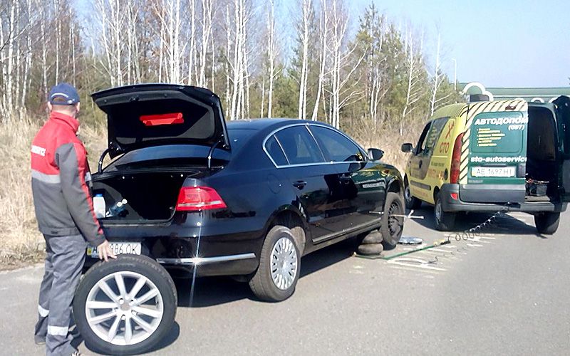 Замена колеса в Киеве на выезд